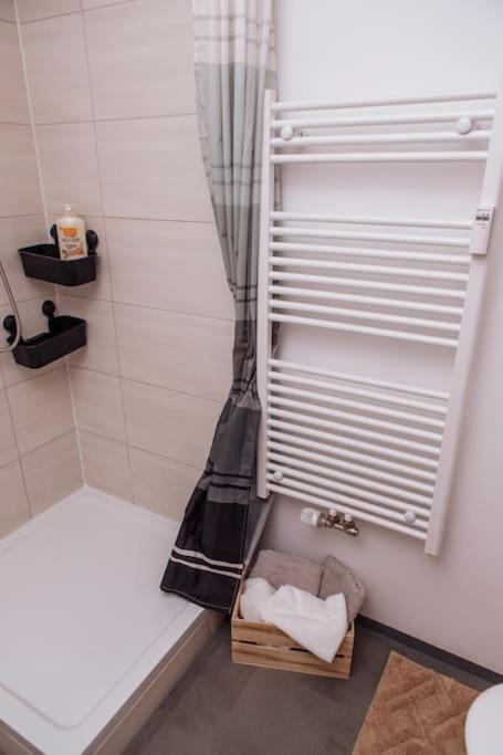 Sunny & Cozy - Netflix - Wifi - City - 4 Person Essen Esterno foto